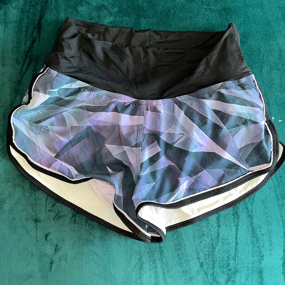 Lululemon high rise speed short